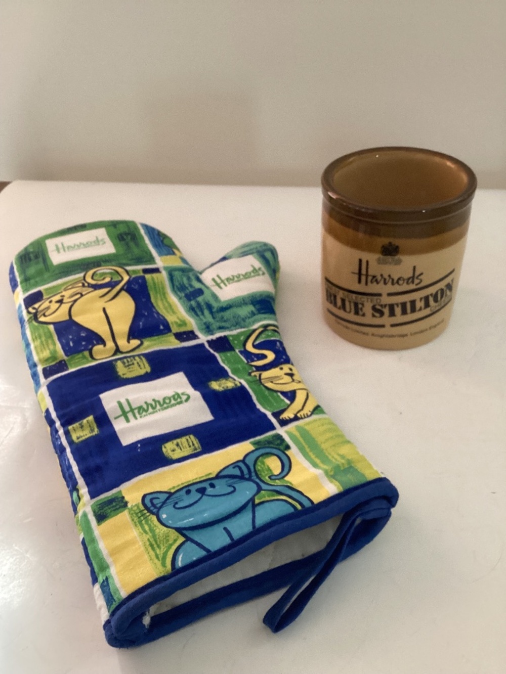 Harrod’s Dept. Store Hot Pad Mitt and 1 Pint Crock